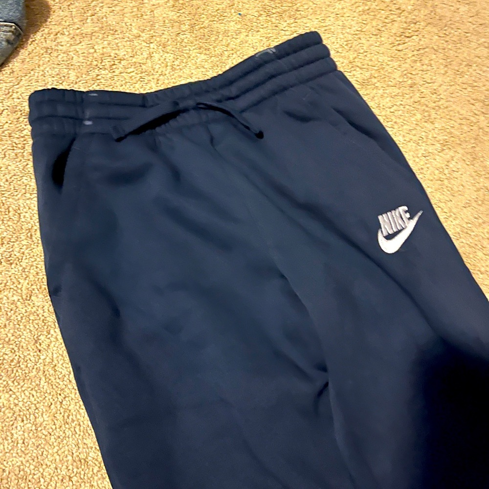 navy blue nike sweatpants